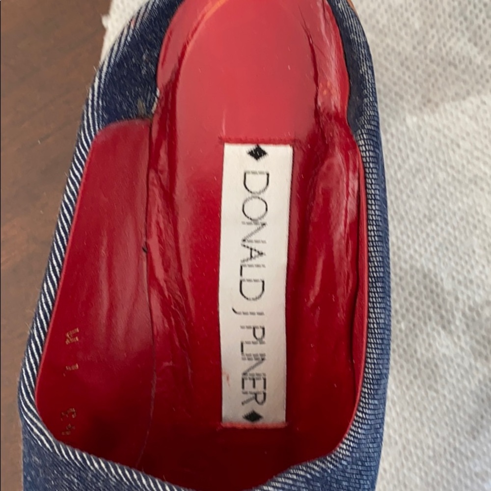 Shoes - Picture 4 of 7
